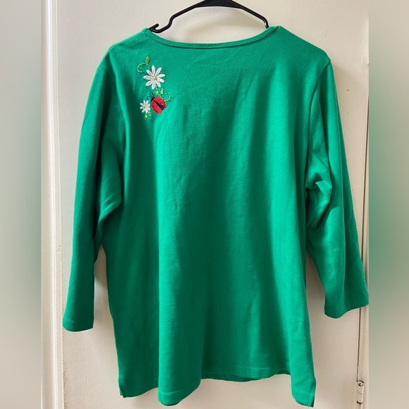 Quacker Factory Sz L Embroidered Beaded Ladybug Pullover Top Shirt Green QVC - Picture 6 of 10